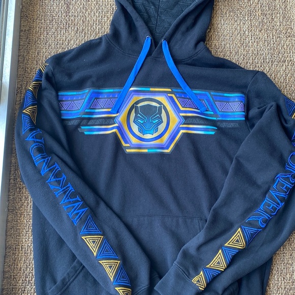 Marvel Other - Black Panther Wakanda Forever sweatshirt